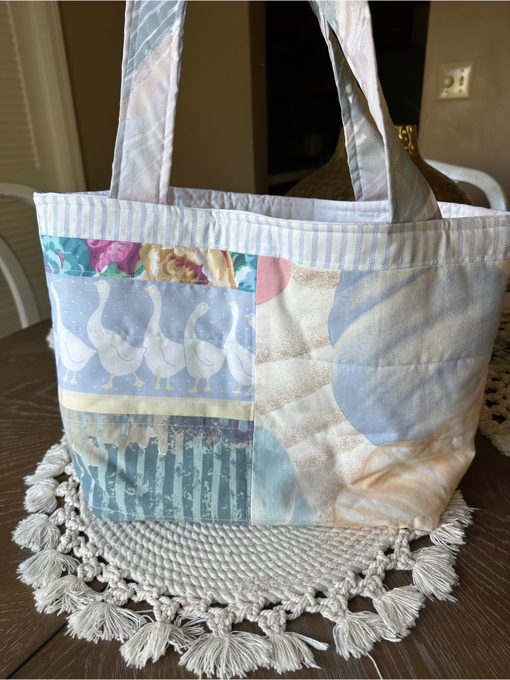 90’s Quilted Patchwork Tote Bag in Pastel Multi